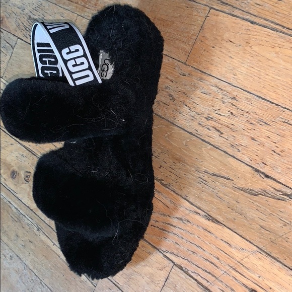 ugg slippers - Picture 1 of 1